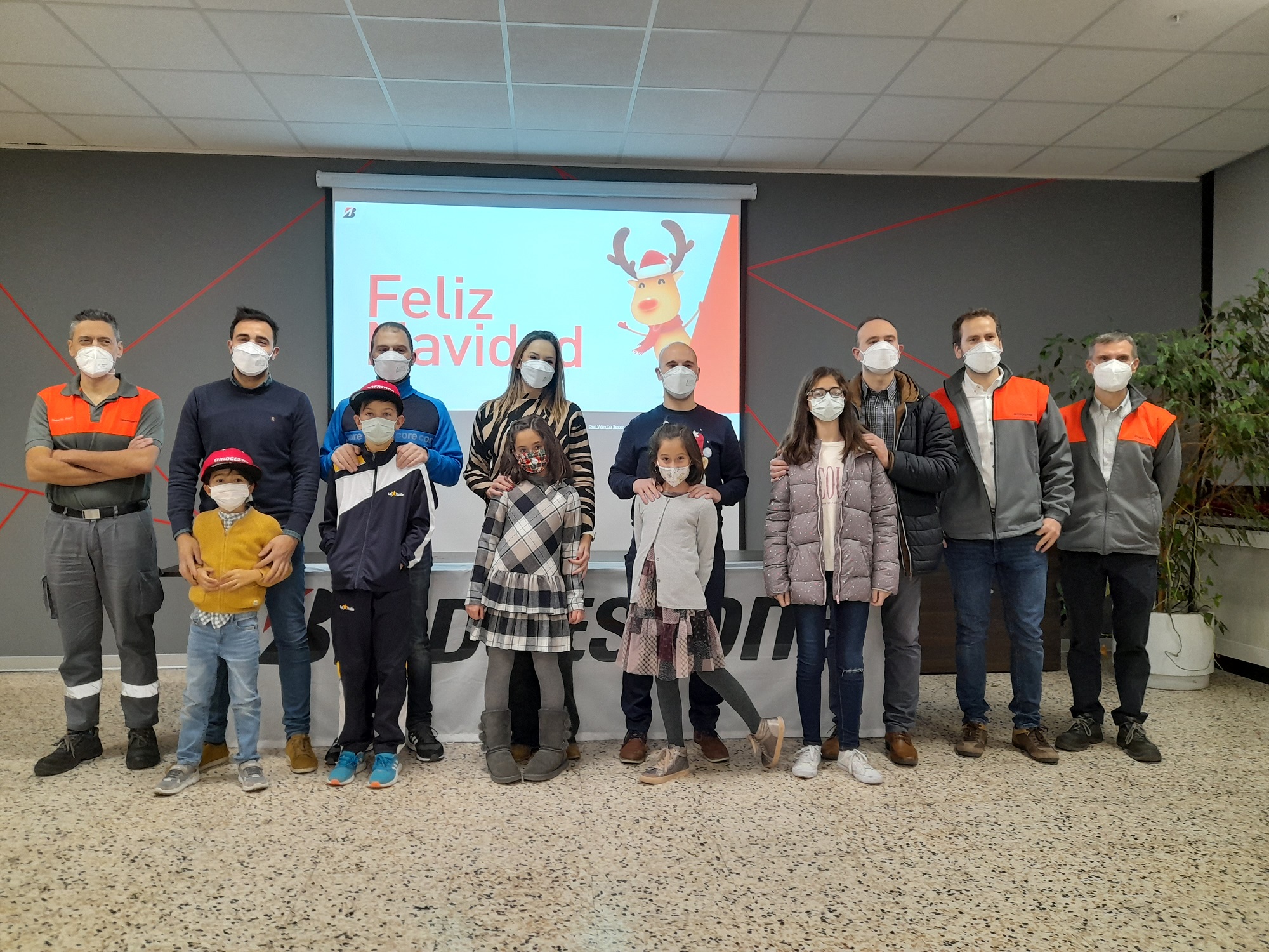 Burgos entregó los premios de sus concursos infantiles de cuentos y postales navideños